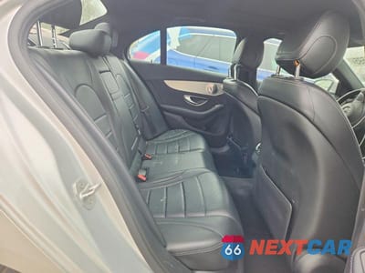 Zdjęcie 10 z 11 samochodu: 2016 MERCEDES-BENZ C 300 4MATIC VIN:55SWF4KB0GU147427 - miniatura