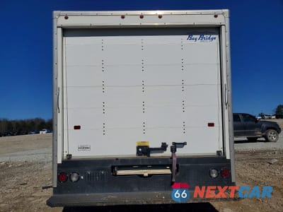 Zdjęcie 6 z 13 samochodu: 2017 FORD E350 SUPER DUTY BOX TRUCK VIN:1FDWE3F65HDC67210 - miniatura