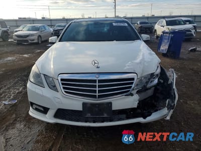 Piąte zdjęcie samochodu w środku: 2010 MERCEDES-BENZ E 550 4MATIC VIN:WDDHF9AB3AA236651 - miniatura
