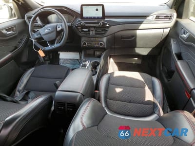 Zdjęcie 8 z 12 samochodu: 2024 FORD ESCAPE ST LINE VIN:1FMCU9MN5RUA64175 - miniatura