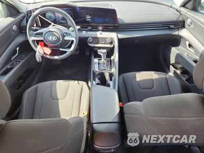 Zdjęcie 8 z 12 samochodu: 2025 HYUNDAI ELANTRA SEL VIN:KMHLS4DG8SU962009 - miniatura