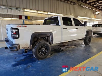 Trzecie zdjęcie samochodu z tyłu: 2015 CHEVROLET SILVERADO K2500 HEAVY DUTY VIN:1GC1KUEG8FF140816 - miniatura