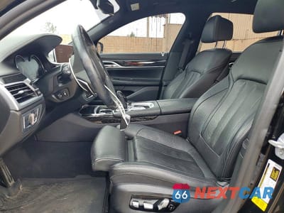 Zdjęcie 7 z 12 samochodu: 2019 BMW 740 I VIN:WBA7E2C50KB218298 - miniatura