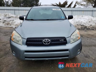 Piąte zdjęcie samochodu w środku: 2007 TOYOTA RAV4 VIN:JTMBK33V876011024 - miniatura