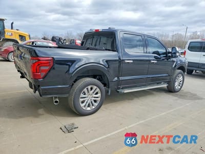 Trzecie zdjęcie samochodu z tyłu: 2025 FORD F150 LARIAT VIN:1FTFW5L89SKD31402 - miniatura
