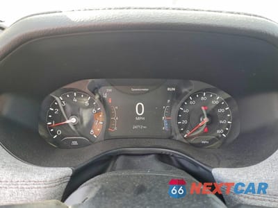 Zdjęcie 9 z 12 samochodu: 2024 JEEP COMPASS LATITUDE LUX VIN:3C4NJDFN1RT577729 - miniatura