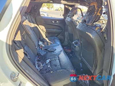 Zdjęcie 10 z 11 samochodu: 2025 VOLVO XC60 CORE VIN:YV4M12RJ1S1044878 - miniatura