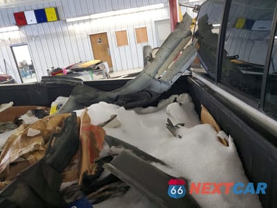 Zdjęcie 12 z 13 samochodu: 2002 CHEVROLET SILVERADO K2500 HEAVY DUTY VIN:1GCHK24U62Z121040 - miniatura