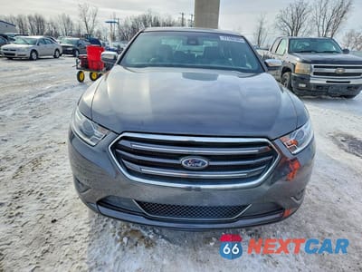 Piąte zdjęcie samochodu w środku: 2019 FORD TAURUS LIMITED VIN:1FAHP2J84KG112489 - miniatura