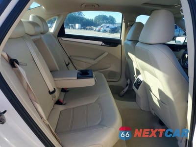 Zdjęcie 10 z 12 samochodu: 2013 VOLKSWAGEN PASSAT SE VIN:1VWBP7A37DC116478 - miniatura