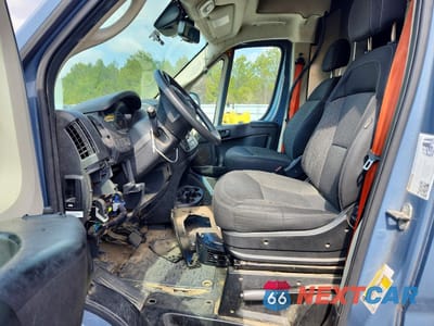 Zdjęcie 7 z 13 samochodu: 2021 RAM PROMASTER 3500 DELIVERY VAN VIN:3C6MRVJG4ME579448 - miniatura