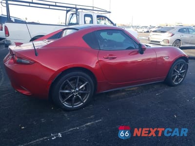 Trzecie zdjęcie samochodu z tyłu: 2017 MAZDA MX-5 MIATA GRAND TOURING VIN:JM1NDAM71H0105455 - miniatura
