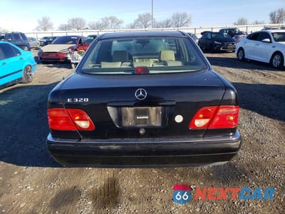 Zdjęcie 6 z 12 samochodu: 1996 MERCEDES-BENZ E 320 VIN:WDBJF55F0TJ020100 - miniatura