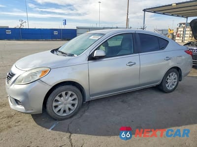 2012 NISSAN VERSA 1.6 S 3N1CN7AP2CL918300 - główne zdjęcie licytacji z USA - miniatura