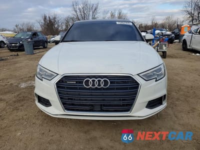 Piąte zdjęcie samochodu w środku: 2018 AUDI A3 PREMIUM VIN:WAUB8GFF2J1055581 - miniatura