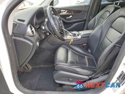 Zdjęcie 7 z 13 samochodu: 2016 MERCEDES-BENZ GLC 300 4MATIC VIN:WDC0G4KB1GF025105 - miniatura