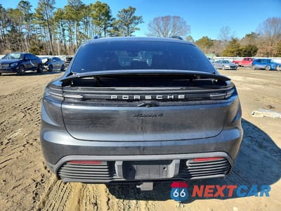 Zdjęcie 6 z 14 samochodu: 2025 PORSCHE MACAN 4 VIN:WP1AA2XA5SL002111 - miniatura