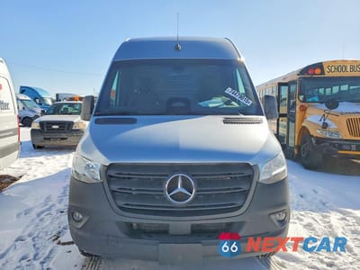 Piąte zdjęcie samochodu w środku: 2025 MERCEDES BENZ SPRINTER 2500 DELIVERY VAN VIN:W1Y4KDHY6ST226599 - miniatura