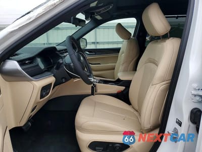 Zdjęcie 7 z 12 samochodu: 2025 JEEP GRAND CHEROKEE LIMITED VIN:1C4RJGBG9SC324914 - miniatura