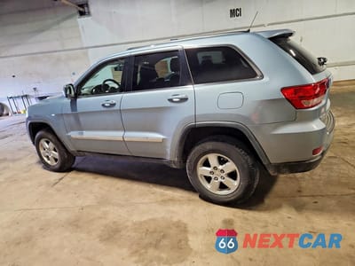 Drugie zdjęcie samochodu z przodu: 2013 JEEP GRAND CHEROKEE LAREDO VIN:1C4RJFAG4DC612032 - miniatura