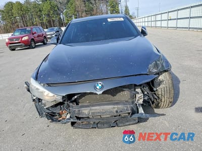 Piąte zdjęcie samochodu w środku: 2016 BMW 320 XI VIN:WBA8E5G5XGNT41662 - miniatura