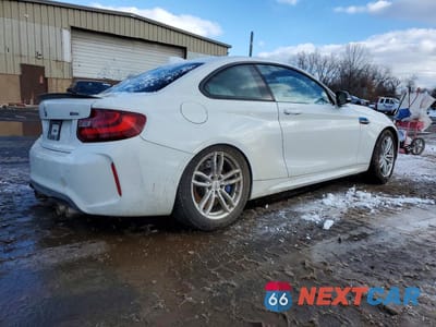 Trzecie zdjęcie samochodu z tyłu: 2017 BMW M2 VIN:WBS1H9C54HV786353 - miniatura