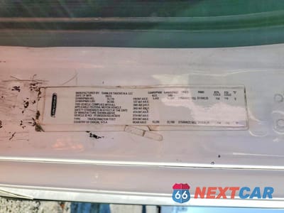 Zdjęcie 10 z 10 samochodu: 2016 FREIGHTLINER CASCADIA 125 SEMI TRUCK VIN:1FUBGEDV3GLHC5616 - miniatura