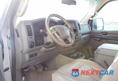 Zdjęcie 9 z 10 samochodu: 2015 NISSAN NV 3500 HD SL VIN:5BZAF0AA0FN851107 - miniatura