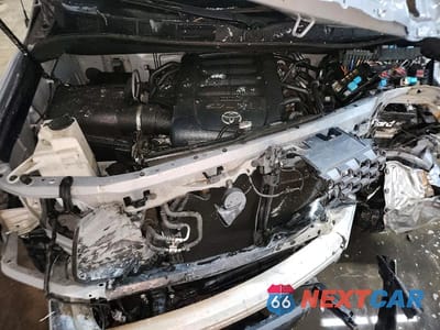 Zdjęcie 11 z 13 samochodu: 2018 TOYOTA TUNDRA CREWMAX SR5 VIN:5TFDY5F17JX708441 - miniatura
