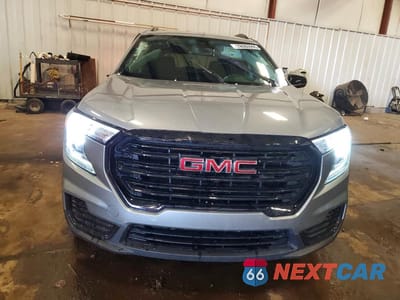 Piąte zdjęcie samochodu w środku: 2023 GMC TERRAIN SLE VIN:3GKALMEG9PL157021 - miniatura