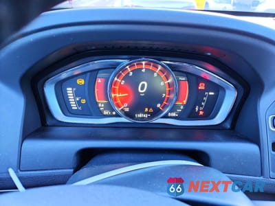 Zdjęcie 9 z 12 samochodu: 2017 VOLVO XC60 T6 DYNAMIC VIN:YV449MRR5H2127095 - miniatura