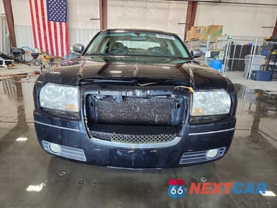 Piąte zdjęcie samochodu w środku: 2010 CHRYSLER 300 TOURING VIN:2C3CA5CV3AH125705 - miniatura