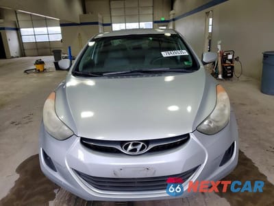 Piąte zdjęcie samochodu w środku: 2013 HYUNDAI ELANTRA GLS VIN:5NPDH4AEXDH365547 - miniatura