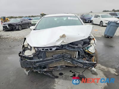 Piąte zdjęcie samochodu w środku: 2014 KIA FORTE LX VIN:KNAFX4A60E5182922 - miniatura