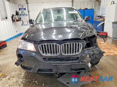 Piąte zdjęcie samochodu w środku: 2014 BMW X3 XDRIVE28I VIN:5UXWX9C5XE0D42887 - miniatura