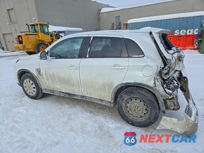 Drugie zdjęcie samochodu z przodu: 2021 MITSUBISHI RVR SE VIN:JA4AJVAW2MU603817 - miniatura