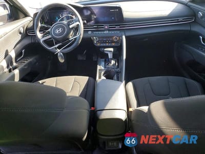 Zdjęcie 8 z 12 samochodu: 2025 HYUNDAI ELANTRA SEL VIN:KMHLS4DG1SU858896 - miniatura
