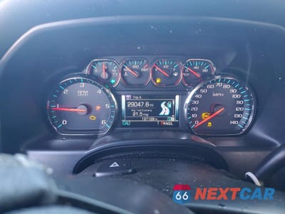 Zdjęcie 9 z 11 samochodu: 2018 CHEVROLET SILVERADO C1500 LT VIN:3GCPCREC8JG368839 - miniatura