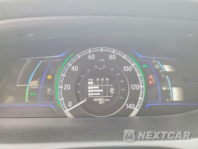 Zdjęcie 9 z 13 samochodu: 2017 HONDA ACCORD TOURING HYBRID VIN:JHMCR6F76HC007375 - miniatura
