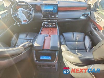 Zdjęcie 8 z 14 samochodu: 2024 LINCOLN NAVIGATOR RESERVE VIN:5LMJJ2LG6REL02715 - miniatura