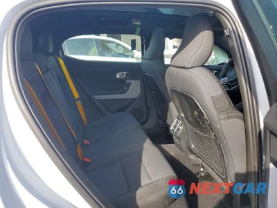 Zdjęcie 10 z 11 samochodu: 2024 POLESTAR 2 VIN:YSMFG3KA6RL231465 - miniatura