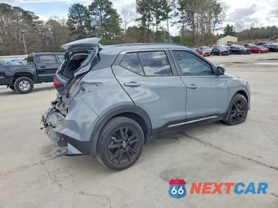 Trzecie zdjęcie samochodu z tyłu: 2021 NISSAN KICKS SR VIN:3N1CP5DV7ML548648 - miniatura