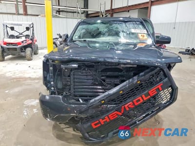 Piąte zdjęcie samochodu w środku: 2019 CHEVROLET SILVERADO LD K1500 LT VIN:2GCVKPEC3K1142829 - miniatura