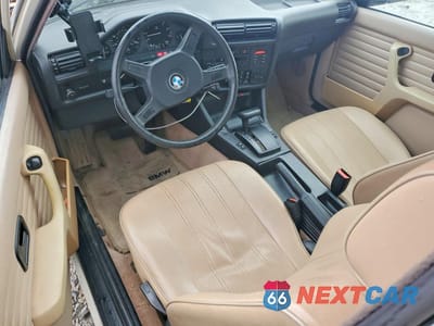 Zdjęcie 8 z 13 samochodu: 1989 BMW 325 I AUTOMATIC VIN:WBAAA2308K4495176 - miniatura