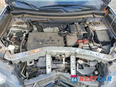 Zdjęcie 11 z 13 samochodu: 2017 MITSUBISHI OUTLANDER ES VIN:JA4AD2A33HZ020192 - miniatura