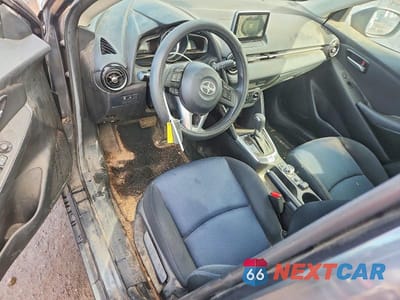 Zdjęcie 8 z 11 samochodu: 2016 SCION IA BASE VIN:3MYDLBZV2GY140314 - miniatura