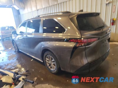Drugie zdjęcie samochodu z przodu: 2022 TOYOTA SIENNA XLE VIN:5TDYRKEC3NS103389 - miniatura