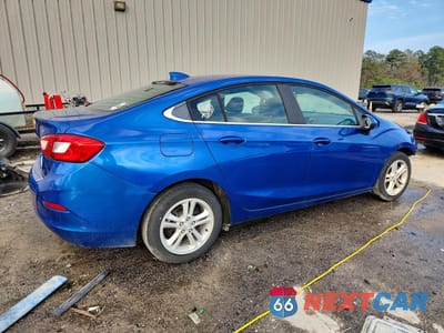 Trzecie zdjęcie samochodu z tyłu: 2018 CHEVROLET CRUZE LT VIN:1G1BE5SM0J7193260 - miniatura