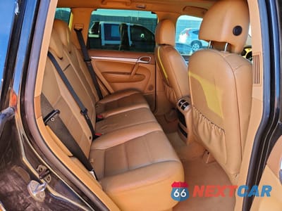 Zdjęcie 11 z 13 samochodu: 2008 PORSCHE CAYENNE VIN:WP1AA29P88LA24343 - miniatura