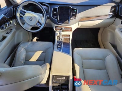 Zdjęcie 8 z 12 samochodu: 2017 VOLVO XC90 T6 VIN:YV4A22PK9H1126202 - miniatura